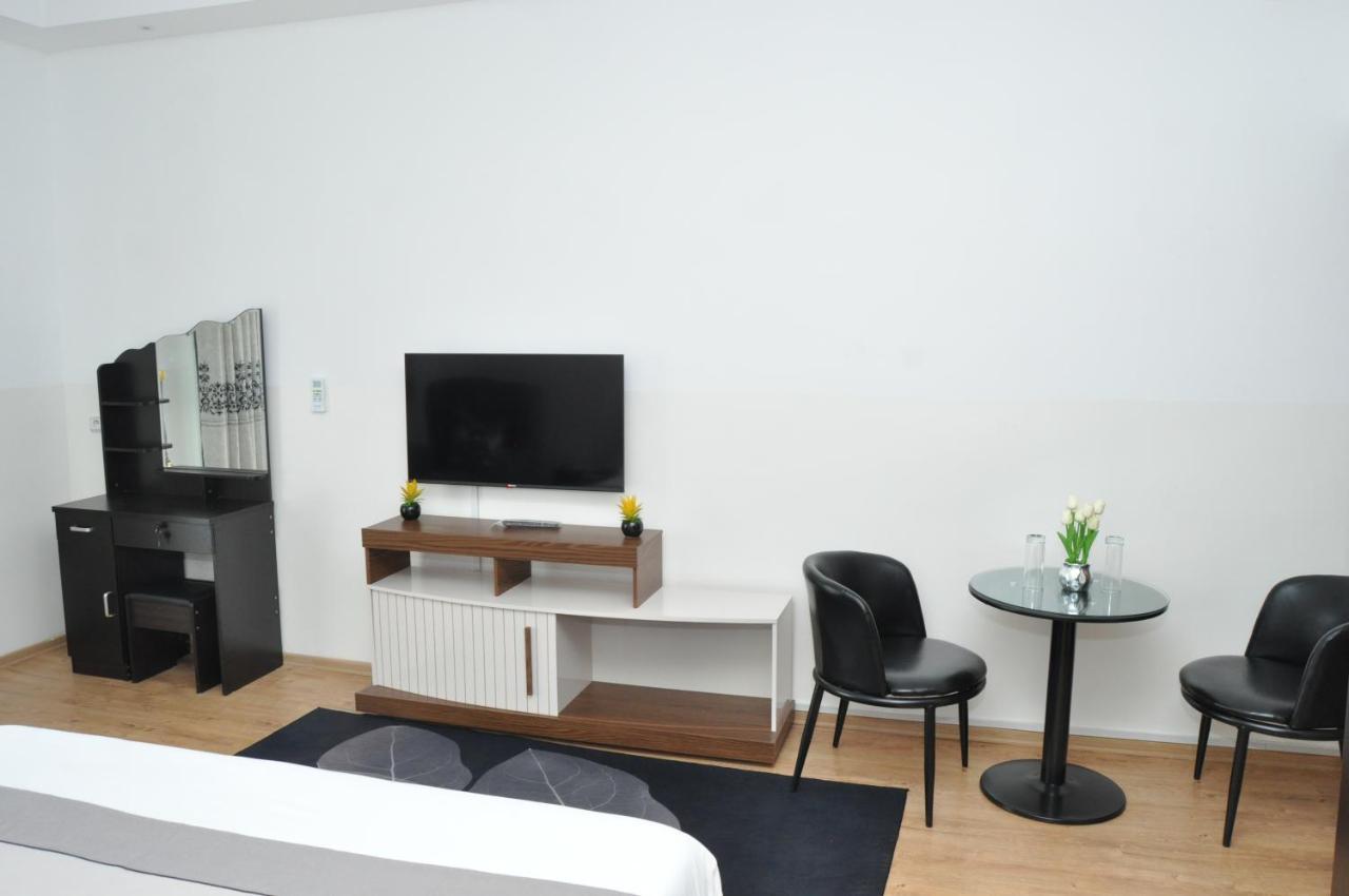 Hotel Sky Blue Mada Alasora Eksteriør bilde