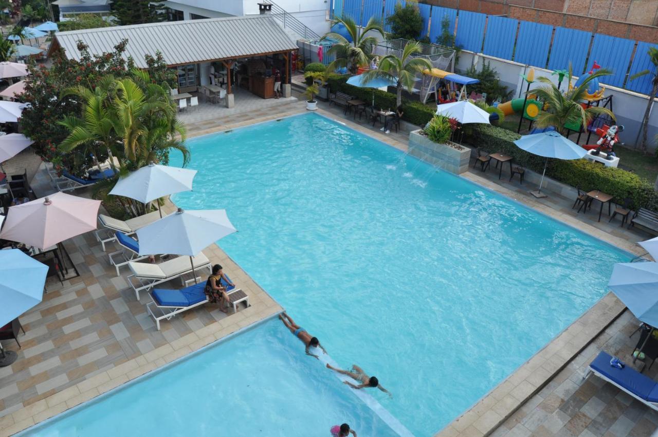 Hotel Sky Blue Mada Alasora Eksteriør bilde
