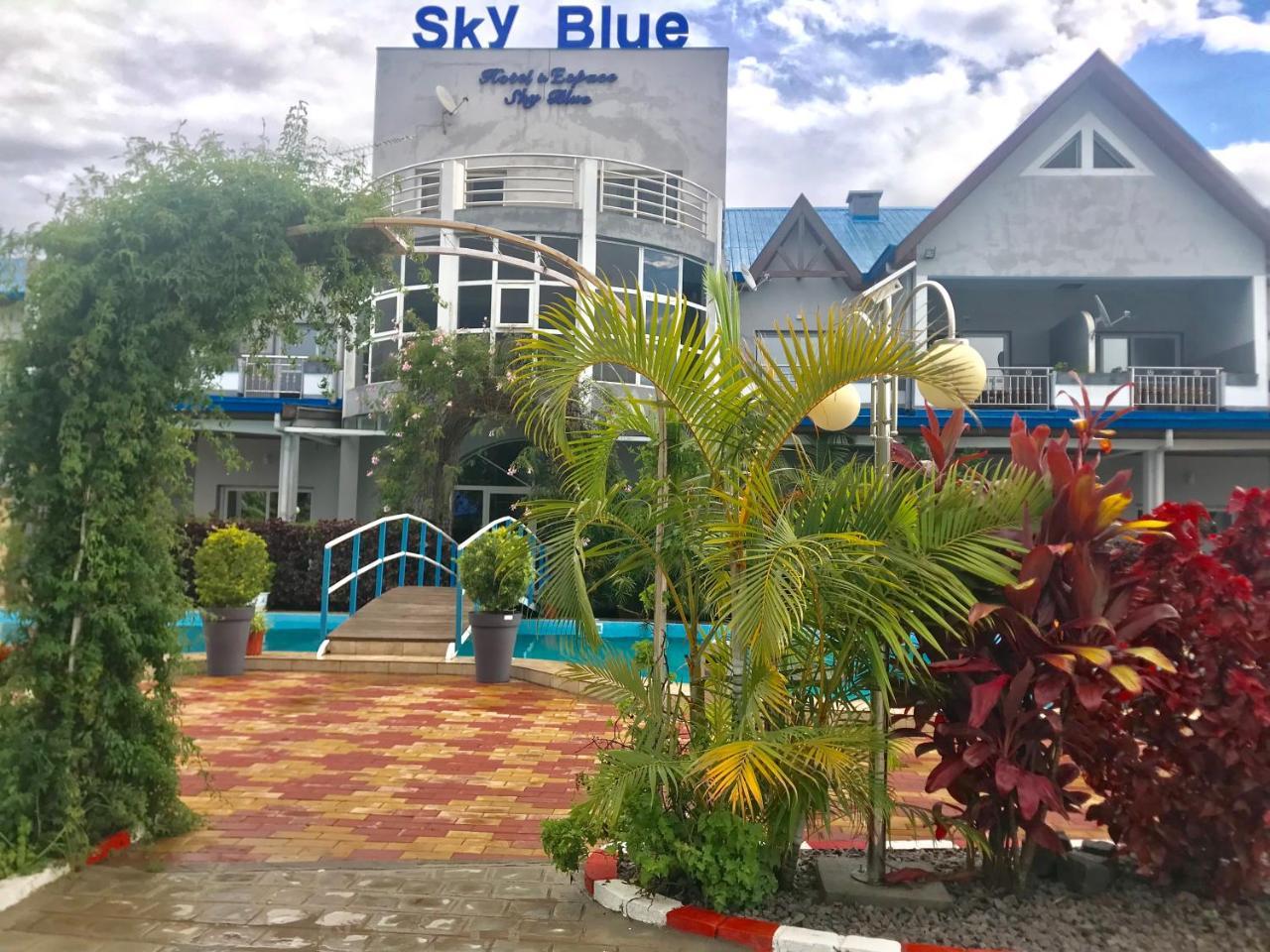 Hotel Sky Blue Mada Alasora Eksteriør bilde